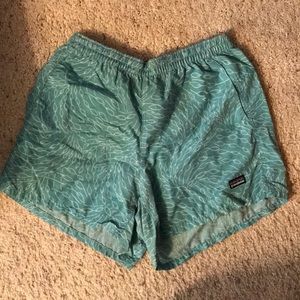 Patagonia vintage baggies shorts size medium